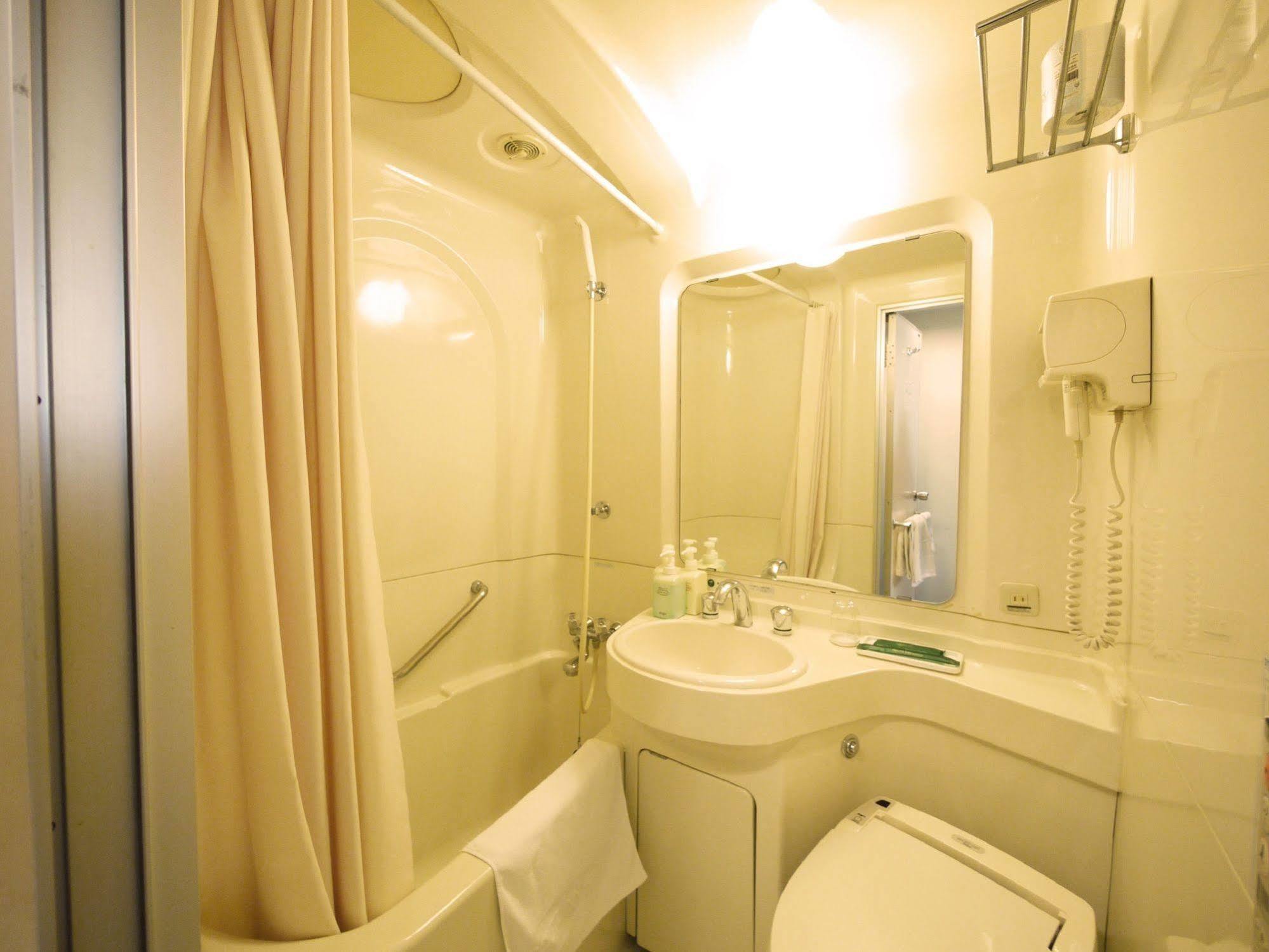 Route-inn Ekimae Hotel